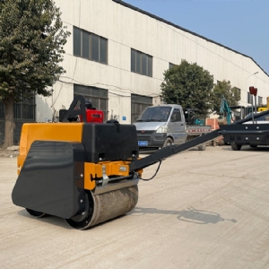 手扶压路机SVH60M
